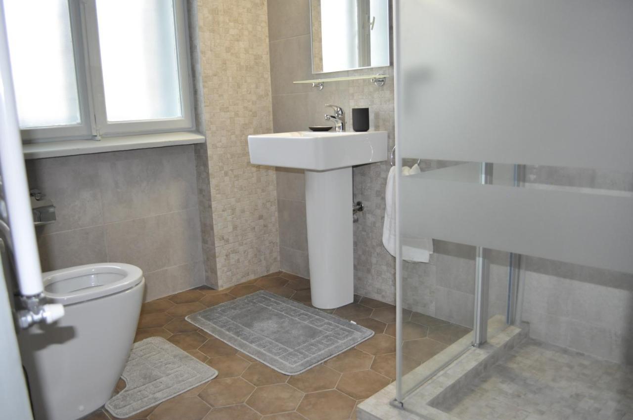Hotel Triumf Bukareszt Zewnętrze zdjęcie