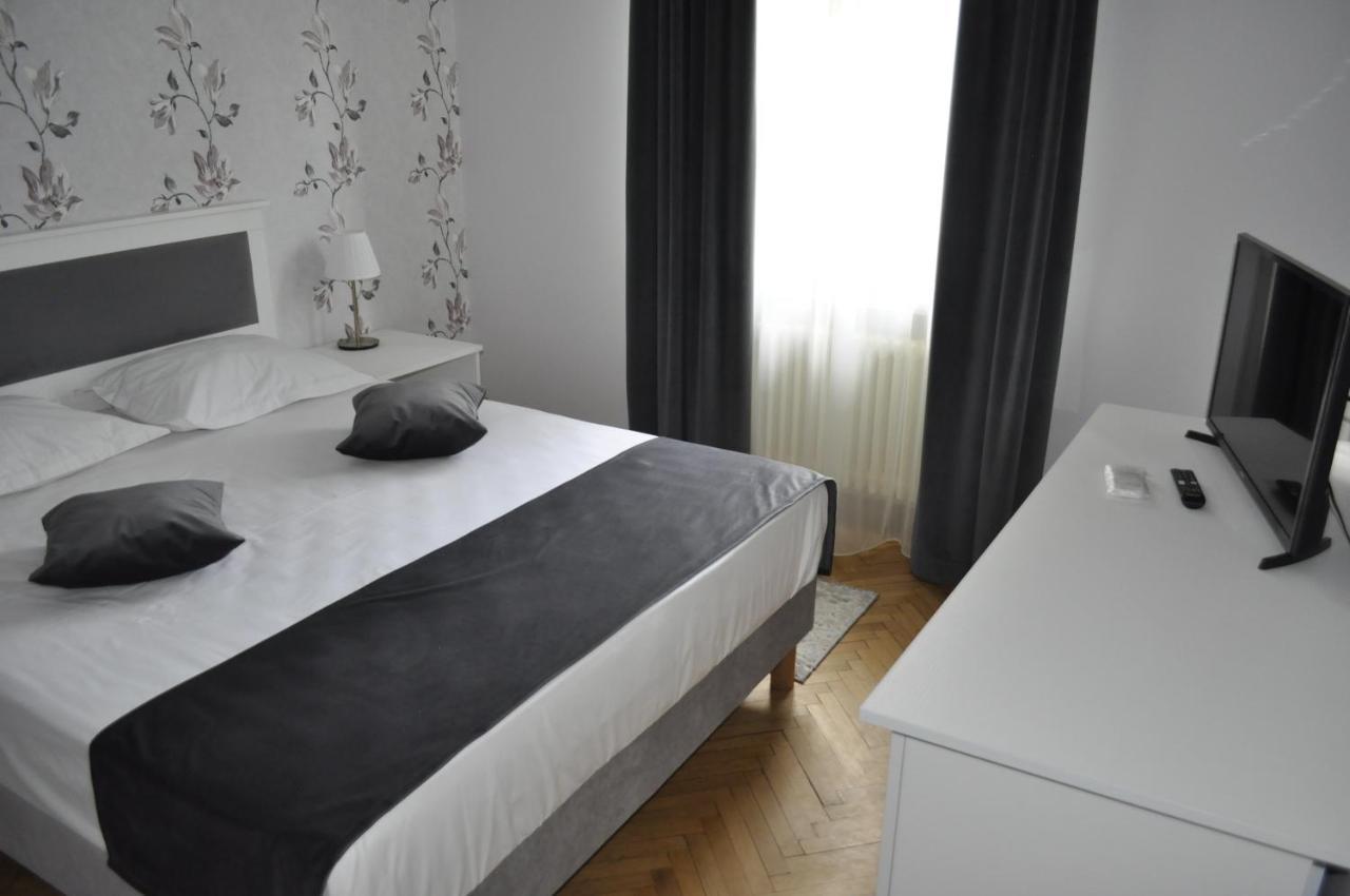 Hotel Triumf Bukareszt Zewnętrze zdjęcie