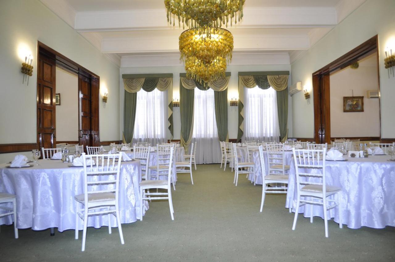 Hotel Triumf Bukareszt Zewnętrze zdjęcie